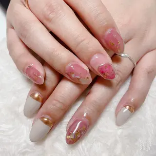 ネイル The Best Beauty受付担当のヘアスタイル