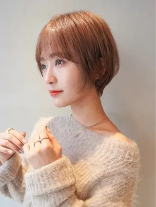 ロング カラー ニュアンスパーマ/ ハイトーン/毛流れのヘアスタイル