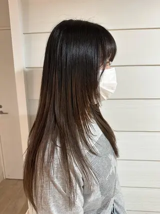 ロング Annie 吉田 裕美のヘアスタイル