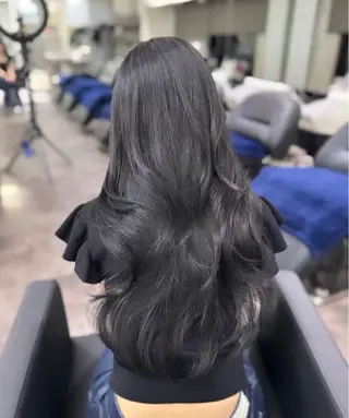 ロング stylist 海人のヘアスタイル