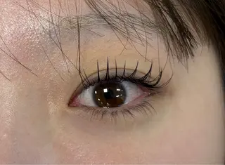 マツエク・マツパ eye lash  Lucia 難波所属・ひらおか ういの眉毛・アイブロウイメージ
