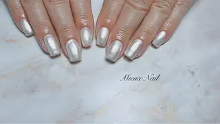 ネイル 市川 麻衣子のネイルデザイン