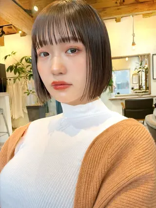 ショート カラー 結べるレイヤーボブ くびれLady表参道のヘアスタイル