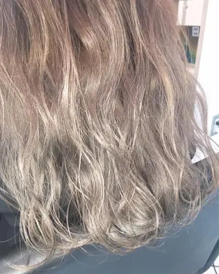 ロング カラー LITTY所属・レイヤー/髪質改善 /山永圭介のヘアスタイル