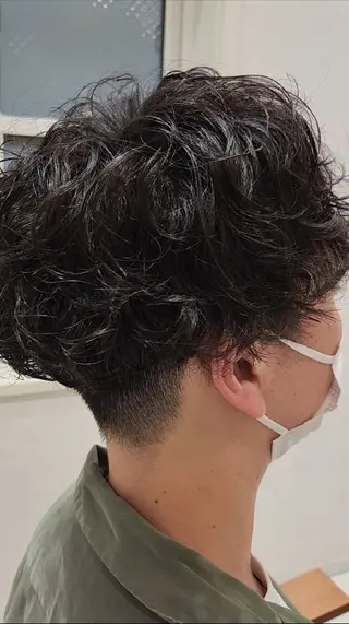 メンズ パーマ “垢抜けパーマヘア” 佐藤ジルのヘアスタイル