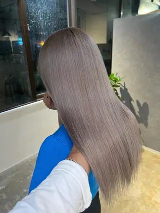 セミロング 心斎橋/海外レイヤー 募集中三好玲奈のヘアスタイル