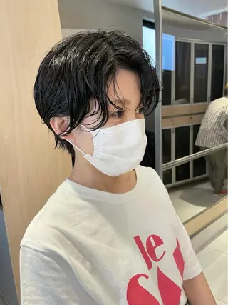 ショート パーマ SALOWIN表参道　arist店所属・柔らか透け感カラー 🌿ムロヤリョウスケのヘアスタイル