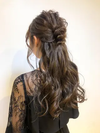 ロング ヘアアレンジ 尾籠 美幸 （オゴモリ ミユキ）のヘアスタイル