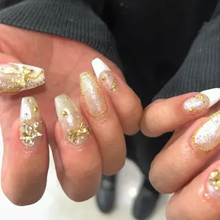 ネイル MODA MANAMIᵕ̈のネイルデザイン