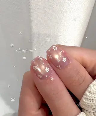 ネイル 𝐚𝐲𝐚𝐤𝐚 ✻のネイルデザイン