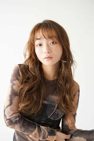 ロング カラー ヘアアレンジ 🍓shell立川 🌈しんたに🐰のヘアスタイル