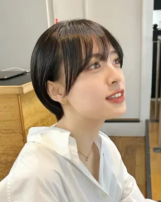 ショート ioe 茶屋町のヘアスタイル
