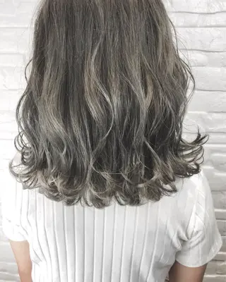 ミディアム カラー 🎊ルービック 京橋店💛のヘアスタイル