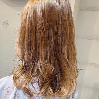 ミディアム カラー ハイライト／レイヤー 木下翔太のヘアスタイル