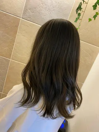 カラー 茅ヶ崎/ハイライト/ ハイトーン/関口実華のヘアスタイル