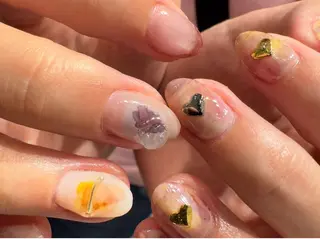 ショート m kaori𓃟のネイルデザイン