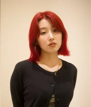 ミディアム カラー カサイ シオンのヘアスタイル