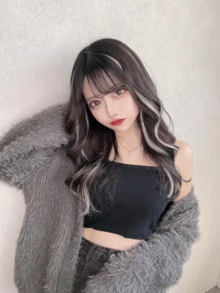 セミロング Aika 🖤のヘアスタイル