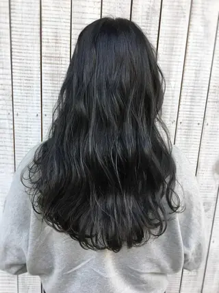 ロング カラー ケアブリーチ 坪井佑樹のヘアスタイル