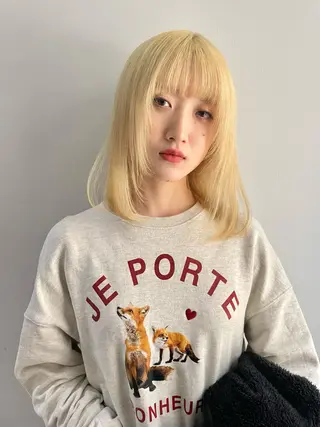 ミディアム 韓国/透明感 Veluaのヘアスタイル