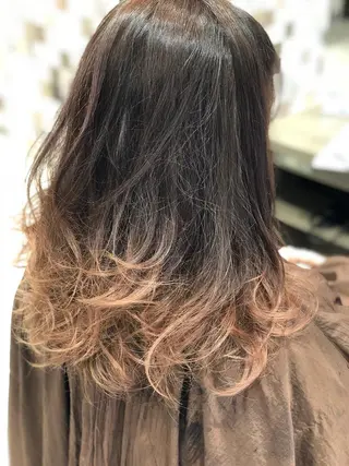 セミロング カラー 上村 将人のヘアスタイル