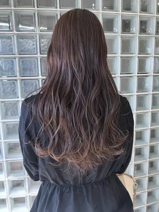 ロング MADRAS stylistのヘアスタイル