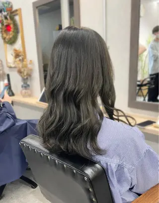ミディアム カラー いなみね はるきのヘアスタイル