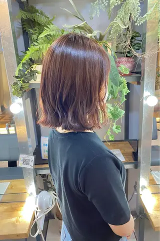 ミディアム カラー 菊地 紗矢のヘアスタイル