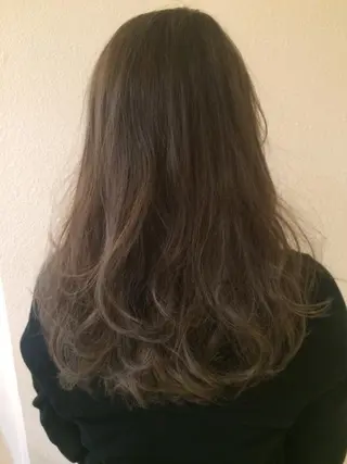 カラー 龍 門のヘアスタイル