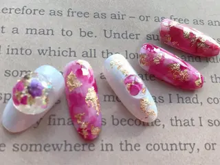 ネイル 伊藤 アップネイルのネイルデザイン