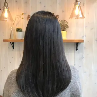 セミロング 透明感カラー/ 寺田千雅子のヘアスタイル