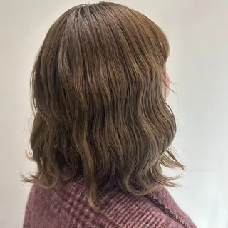 ミディアム シェアハピ 雪本☃️のヘアスタイル