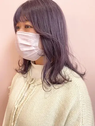 ミディアム カラー 西本 夏美のヘアスタイル
