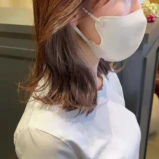 ロング カラー 細沼 葵のヘアスタイル