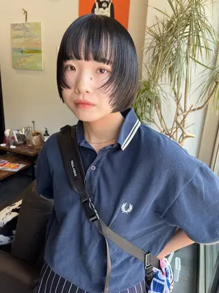 ショート アトム/ウルフ パーマ/レイヤーのヘアスタイル