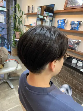 メンズ イツキ🌕デザインカ ラー🥨髪質改善🫧のヘアスタイル