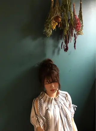 セミロング カラー ヘアアレンジ camillahair所属・ITO YUKIのヘアスタイル