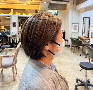 ショート カラー 松原 樹里のヘアスタイル