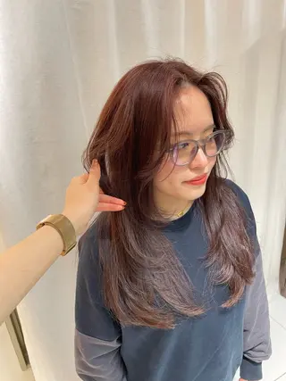 ロング カラー 久我 彩音のヘアスタイル