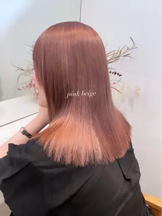 セミロング カラー 若月 あやかのヘアスタイル