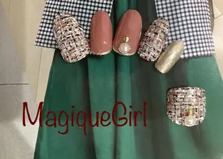 ネイル Magique Girlのネイルデザイン