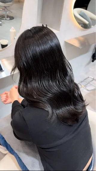 セミロング カラー ヘアアレンジ 🔶似合わせセンター パート/ヤス🔶のヘアスタイル