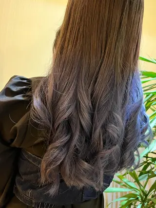 ロング サイトウ ナツキのヘアスタイル
