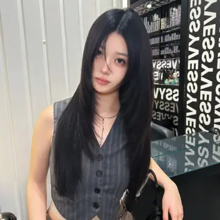 ロング カラー ヘアアレンジ yoko/レイヤー カット／艶カラーのヘアスタイル