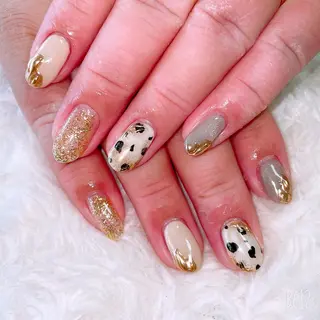 ネイル The Best Beauty受付担当のヘアスタイル