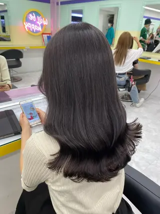 セミロング カラー パーマ ヘアアレンジ メンズ ネイル マツエク・マツパ アイブロウ linette所属・🐩推し活🐩 FUTABA🍒のヘアスタイル