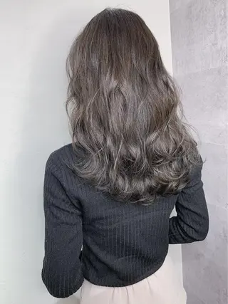 セミロング カラー _WHITE 天王寺のヘアスタイル