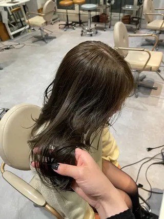 カラー 竹田 真梨子のヘアスタイル