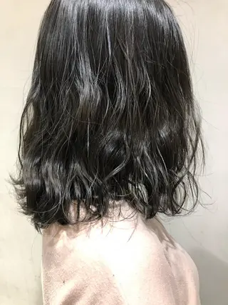 ミディアム カラー 圧倒的透明感カラー nana🦕のヘアスタイル