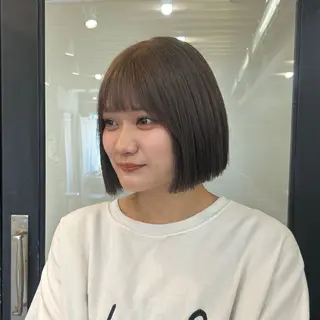 ショート カラー ✨うる艶/ブリーチ✨ 𝓡𝒖𝓷𝐚💋のヘアスタイル